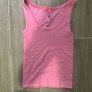 BRAND NEW WITH TAGS SKIMS TANK